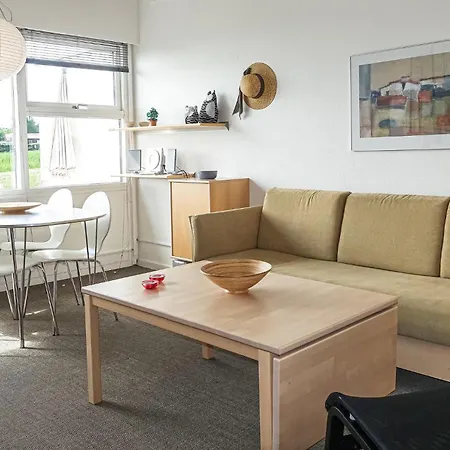 In With House Sea View דירה אלינגה